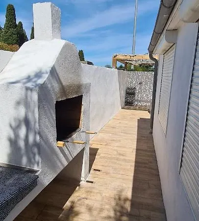 Prázdninový dům Charmante Maison Perolienne
