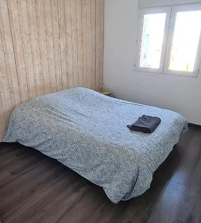 Holiday home Charmante Maison Perolienne *